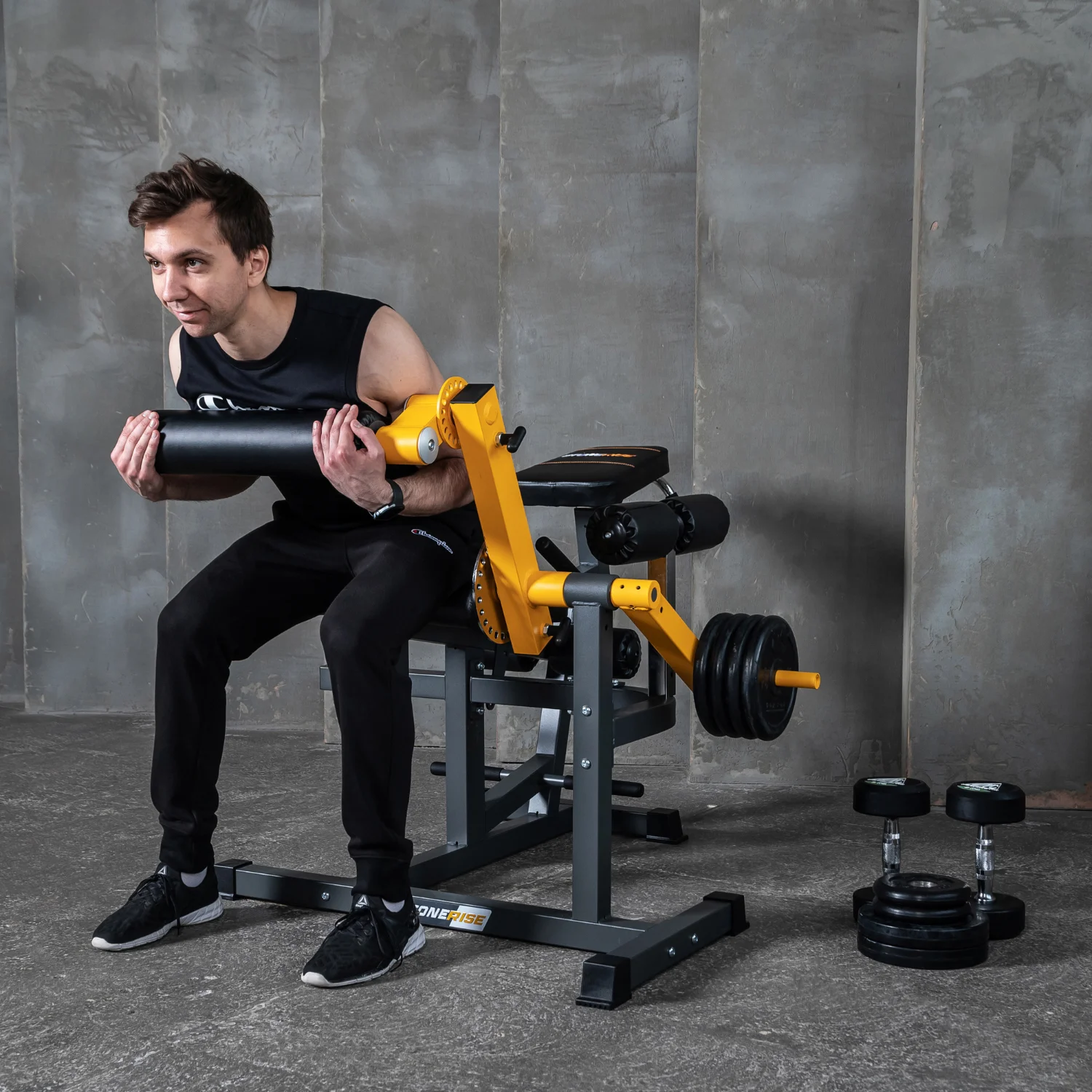 Реальное фото Силовой тренажер. Сгибание и разгибание ног. STONERISE DJS3001 от магазина Спортев