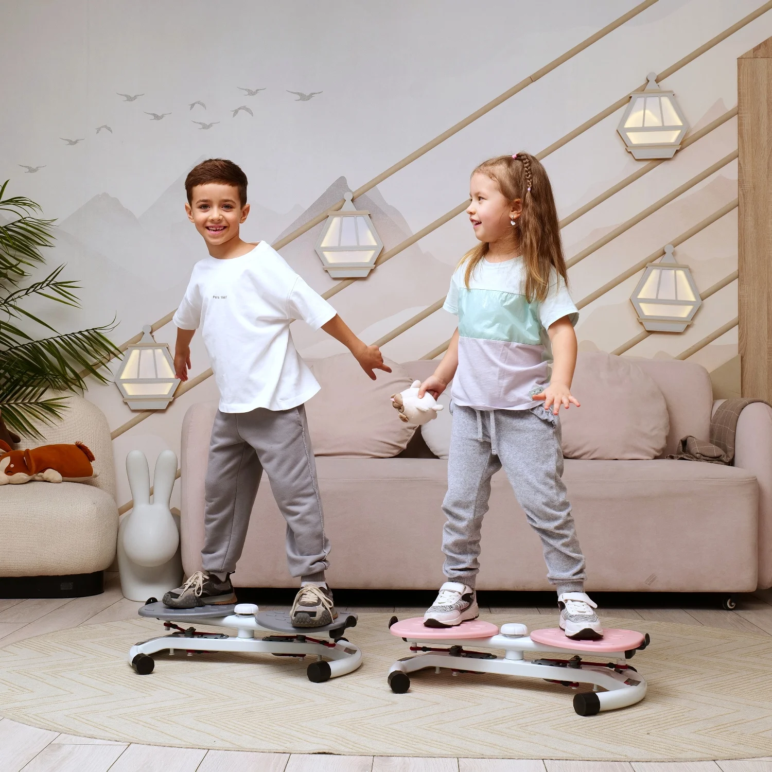 Реальное фото Фитнес платформа/горнолыжный тренажёр DFC "Twister Bow" с эспандерами TW-S108GR от магазина Спортев