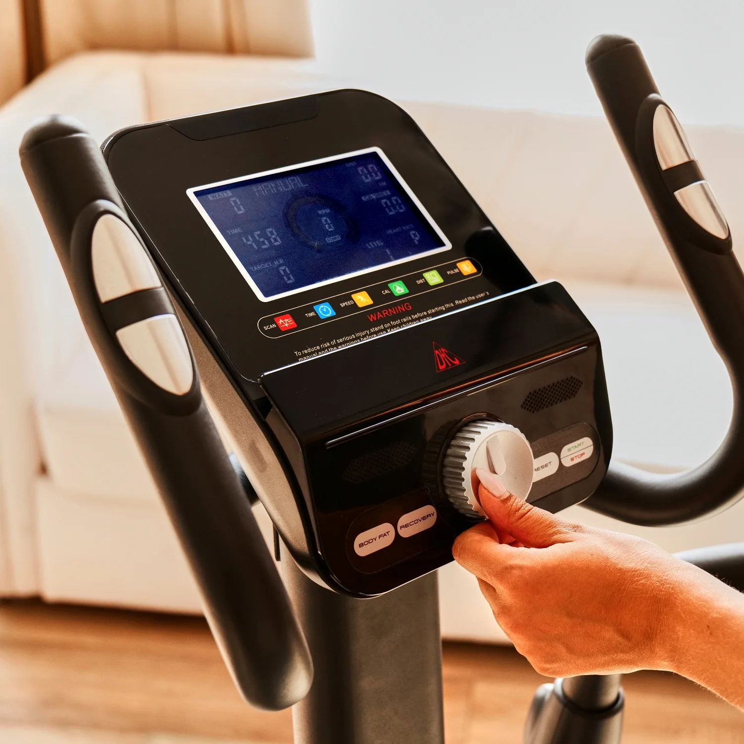 Реальное фото Эллиптический тренажер DFC E97602 магн.эл.привод от магазина Спортев