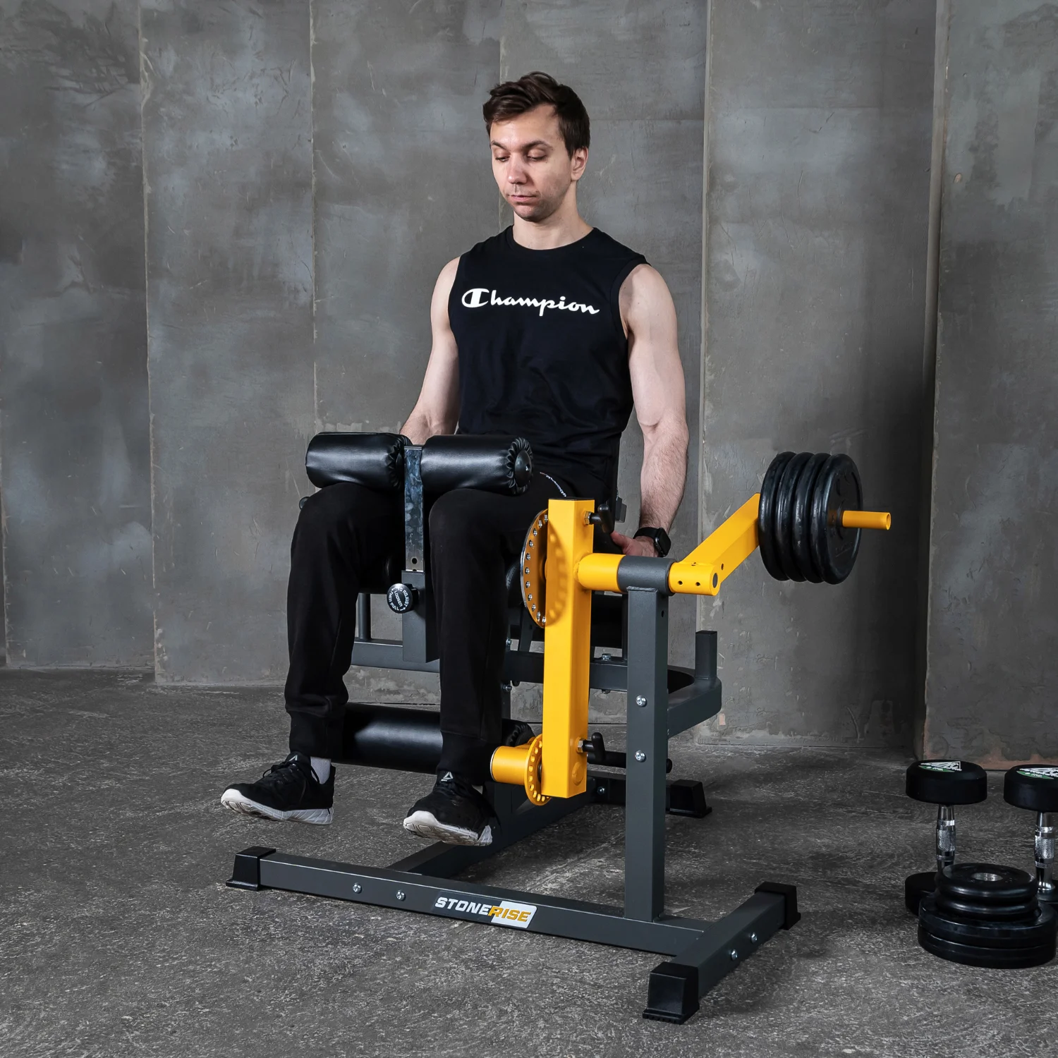 Реальное фото Силовой тренажер. Сгибание и разгибание ног. STONERISE DJS3001 от магазина Спортев