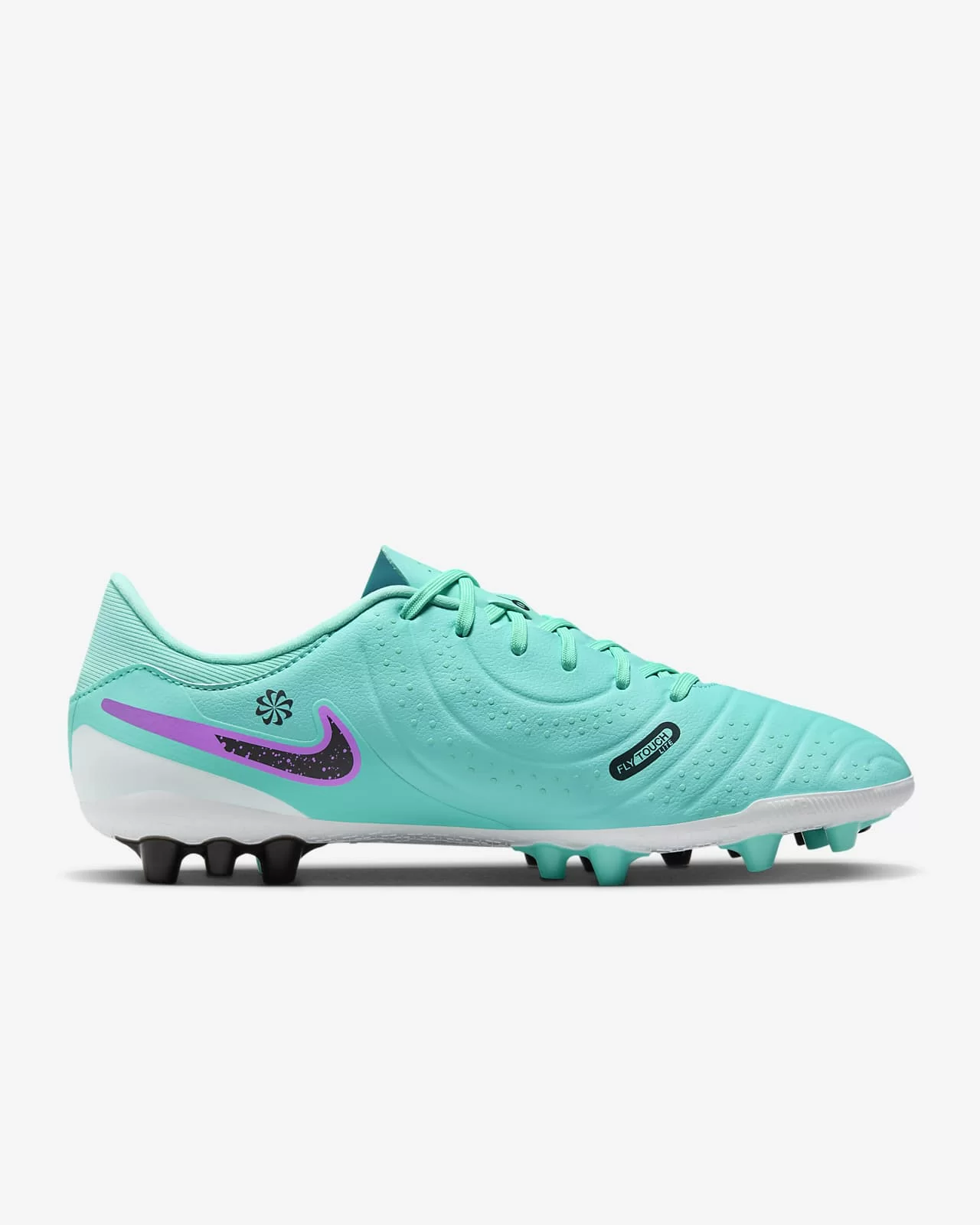 Реальное фото Бутсы Nike Legend 10 Academy AG DV4340-300 от магазина Спортев