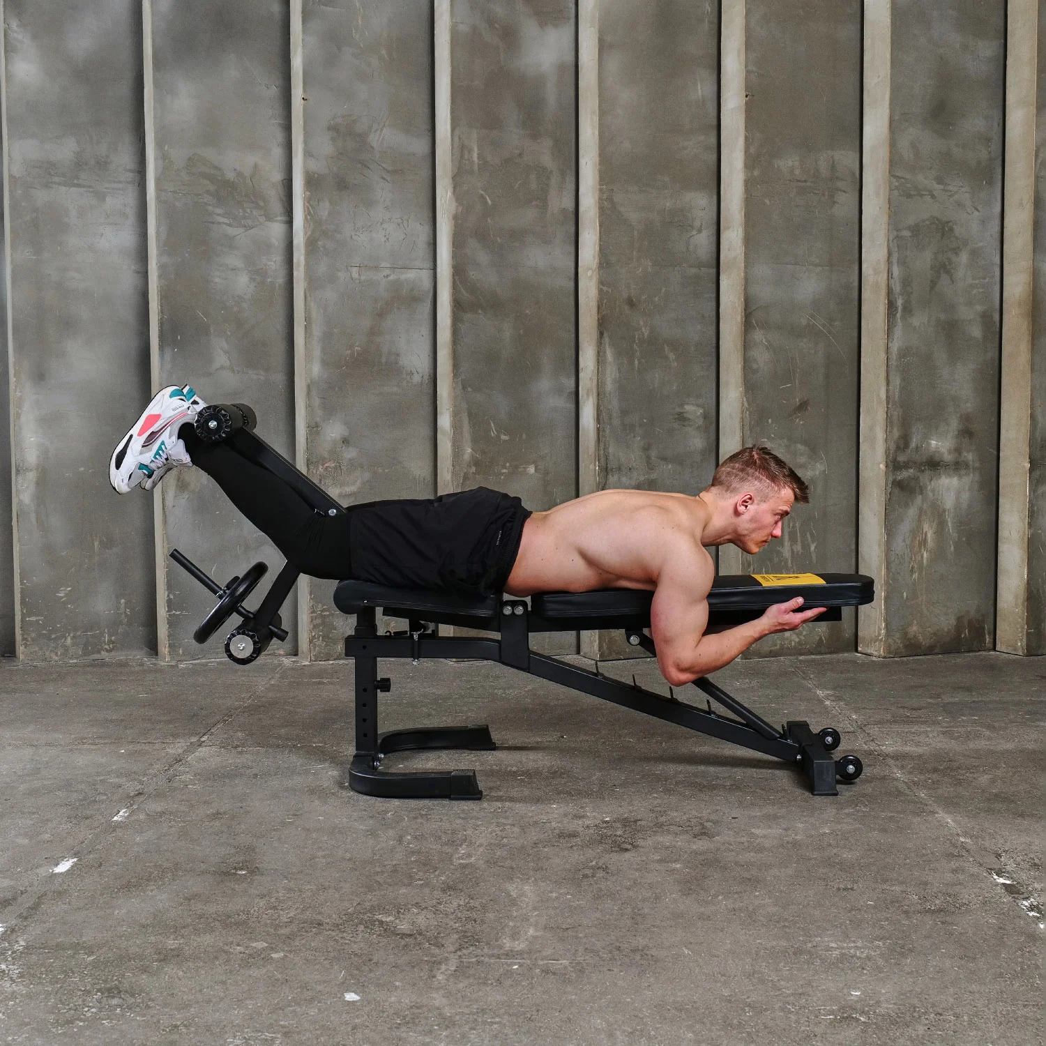 Реальное фото Скамья силовая DFC SUB018 от магазина Спортев