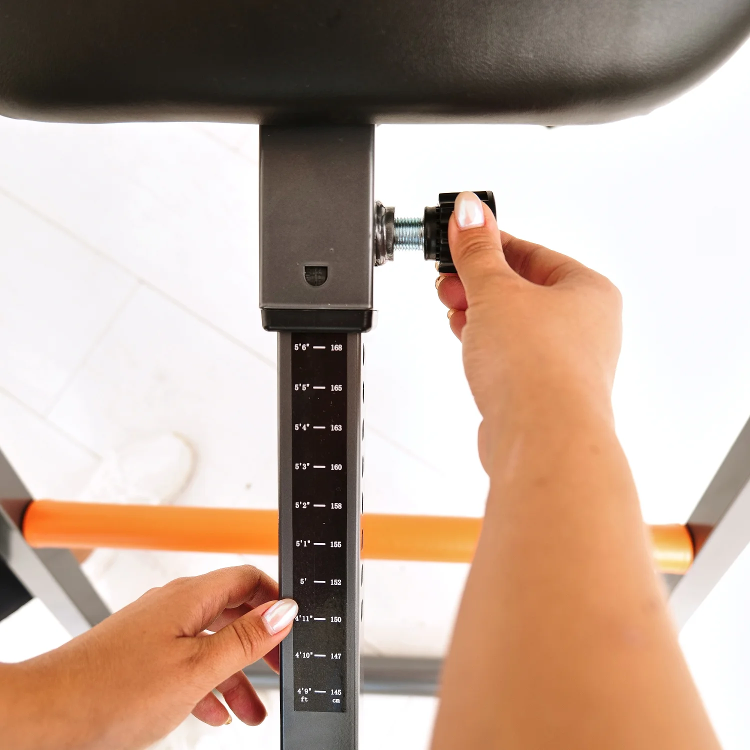 Реальное фото Инверсионный стол DFC IT002 складной от магазина Спортев