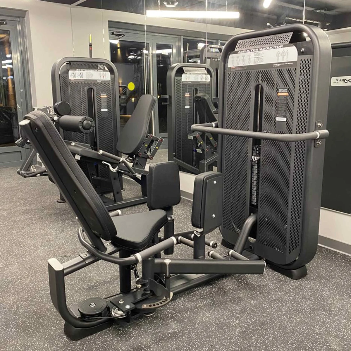 Реальное фото E7021JZ Сведение/Разведение ног сидя. Стек 135 кг от магазина Спортев