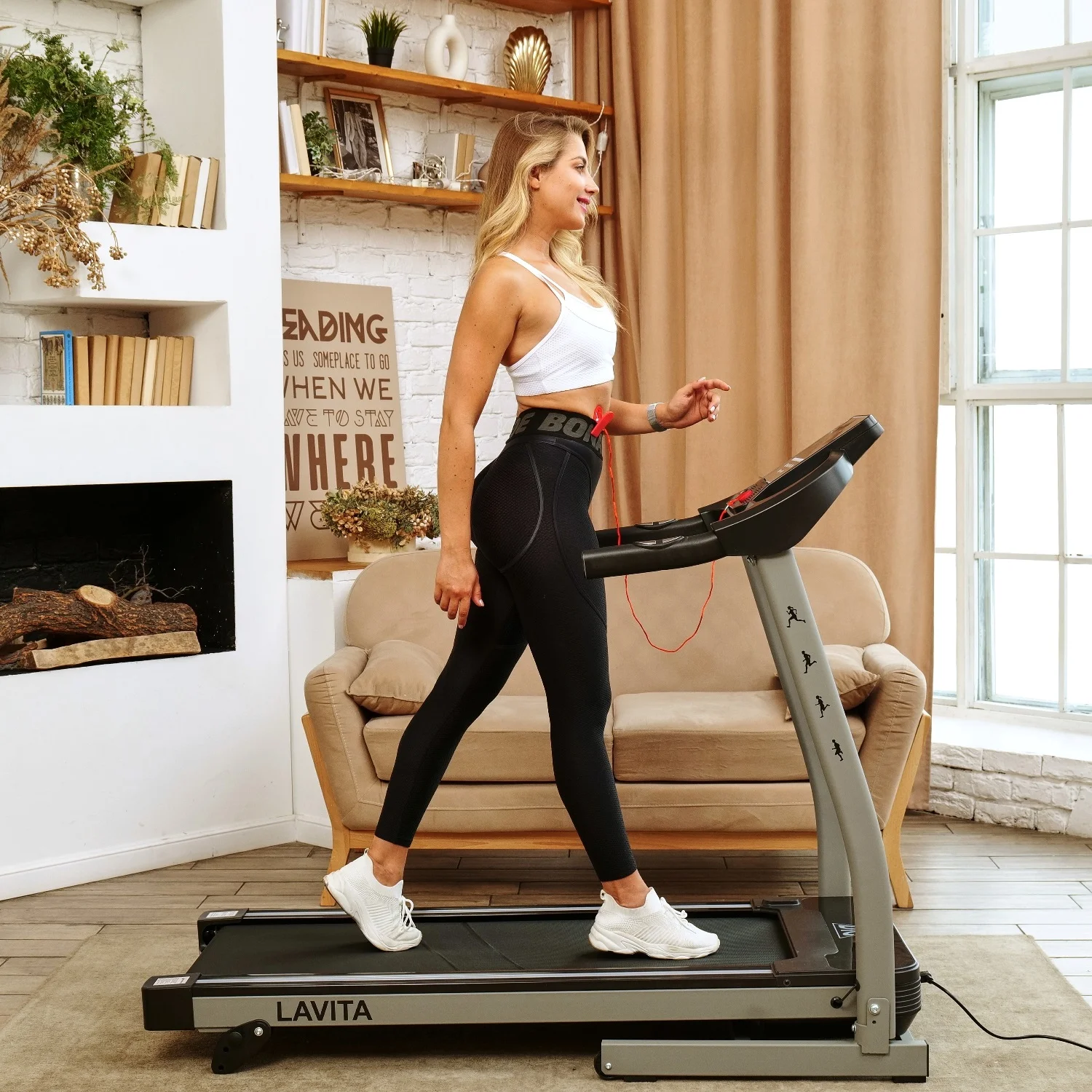 Реальное фото Беговая дорожка DFC LAVITA T350 от магазина Спортев